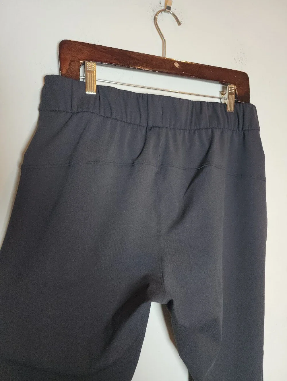 Lululemon On The Fly Black Pants Pull On Drawstring Women's Size 8